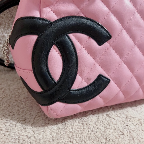 Chanel Quilted Large Cambon Bowler Pink with Black Logo - Picture 4 of 14